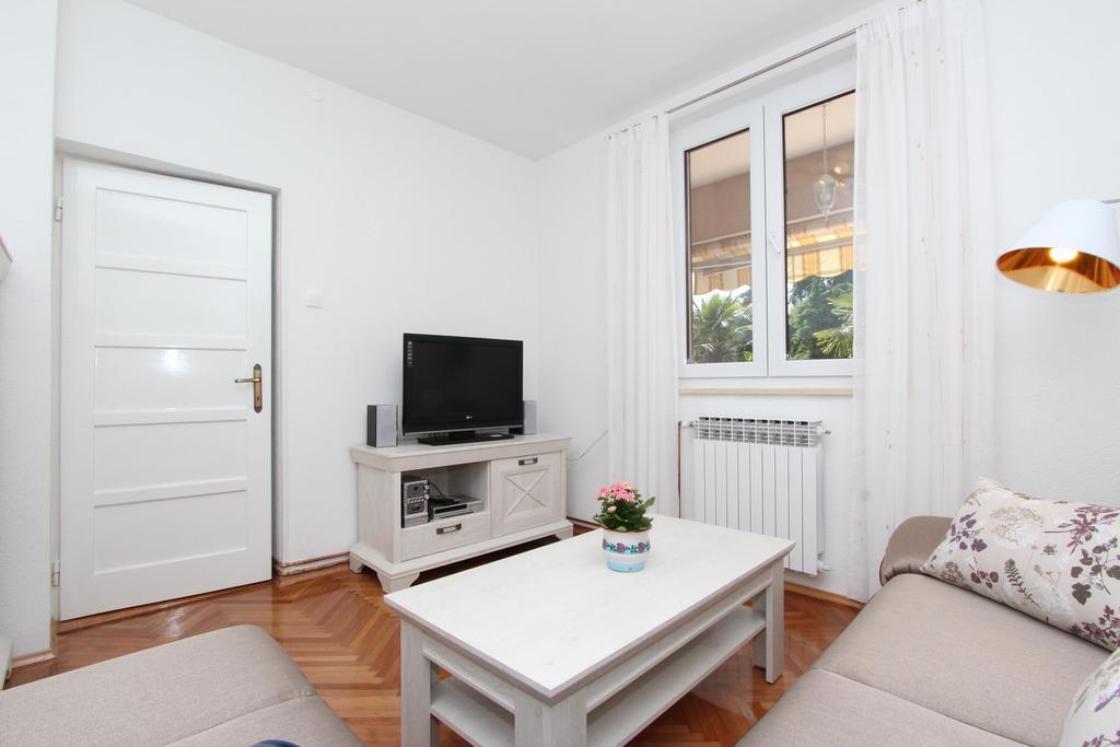 Guest House Aurora Rovinj Eksteriør billede