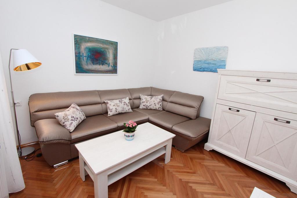 Guest House Aurora Rovinj Eksteriør billede